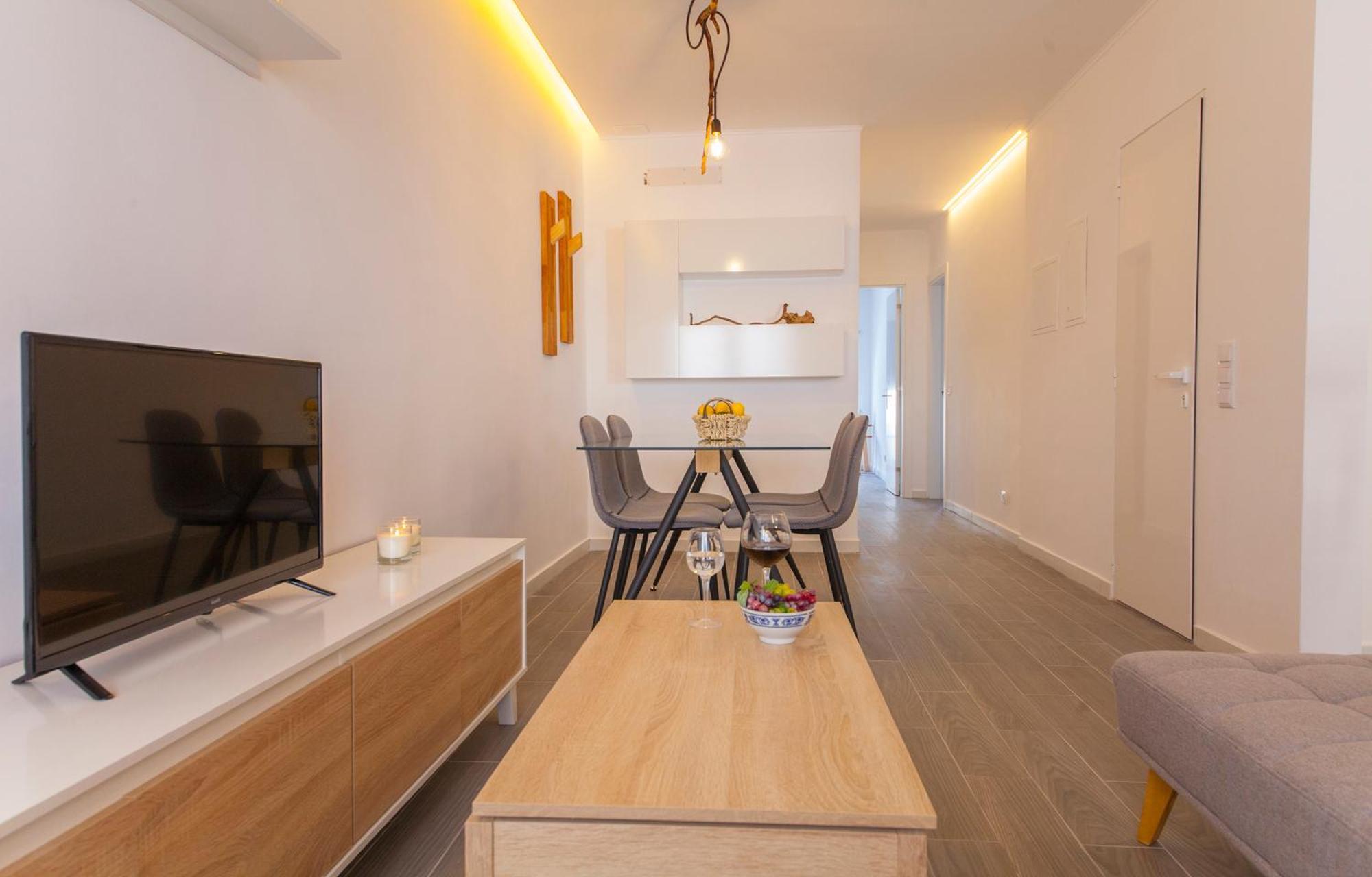 B38 - Tamar & Patio Apartment Lagos Exterior photo