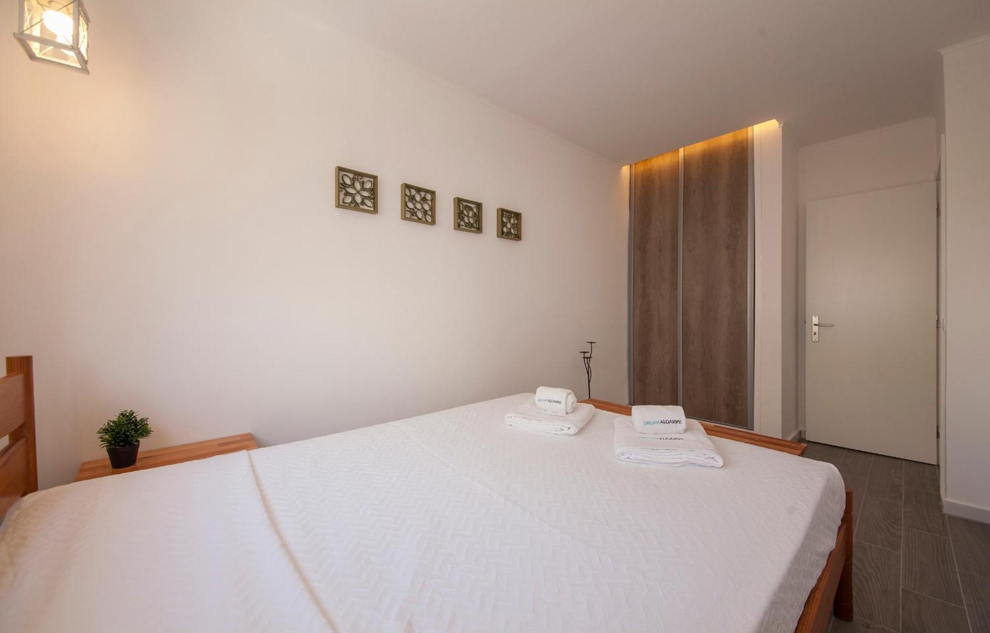 B38 - Tamar & Patio Apartment Lagos Exterior photo